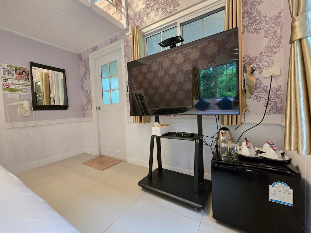 Family Bungalow - Photo 3