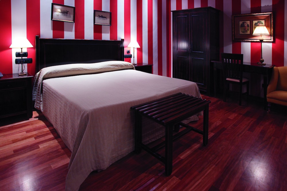 Double or Twin Room photo 2