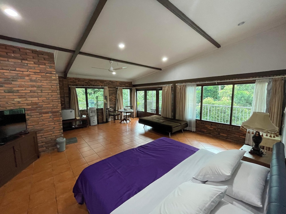Junior Studio Suite, Balcony, Garden View