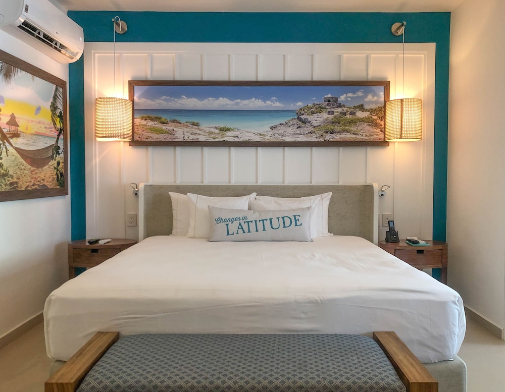 Suite (Swim Up Paradise) - Photo 2