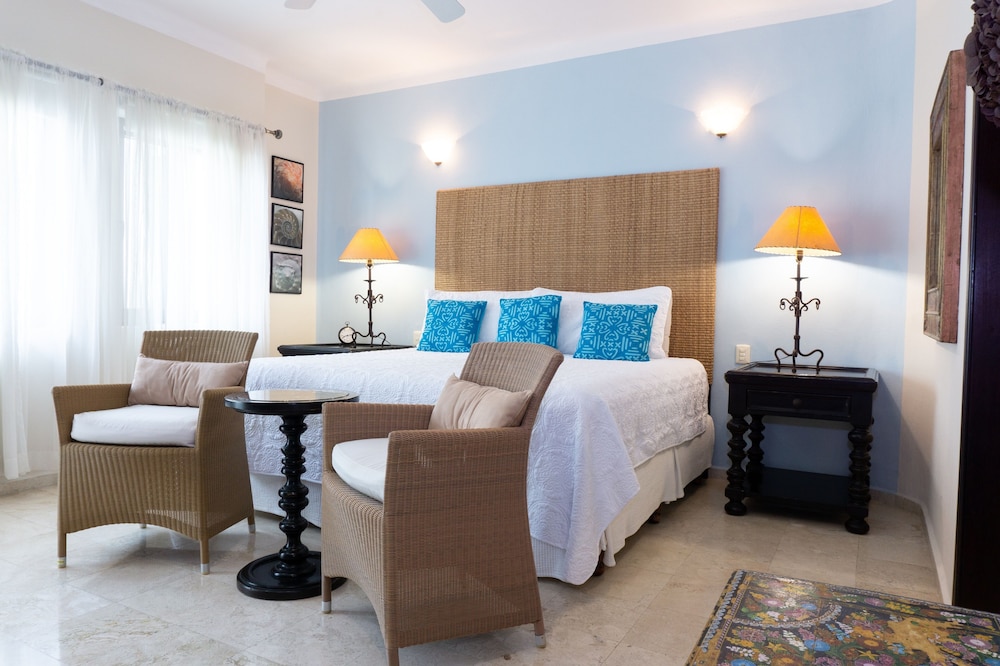 Condo, 2 Bedrooms