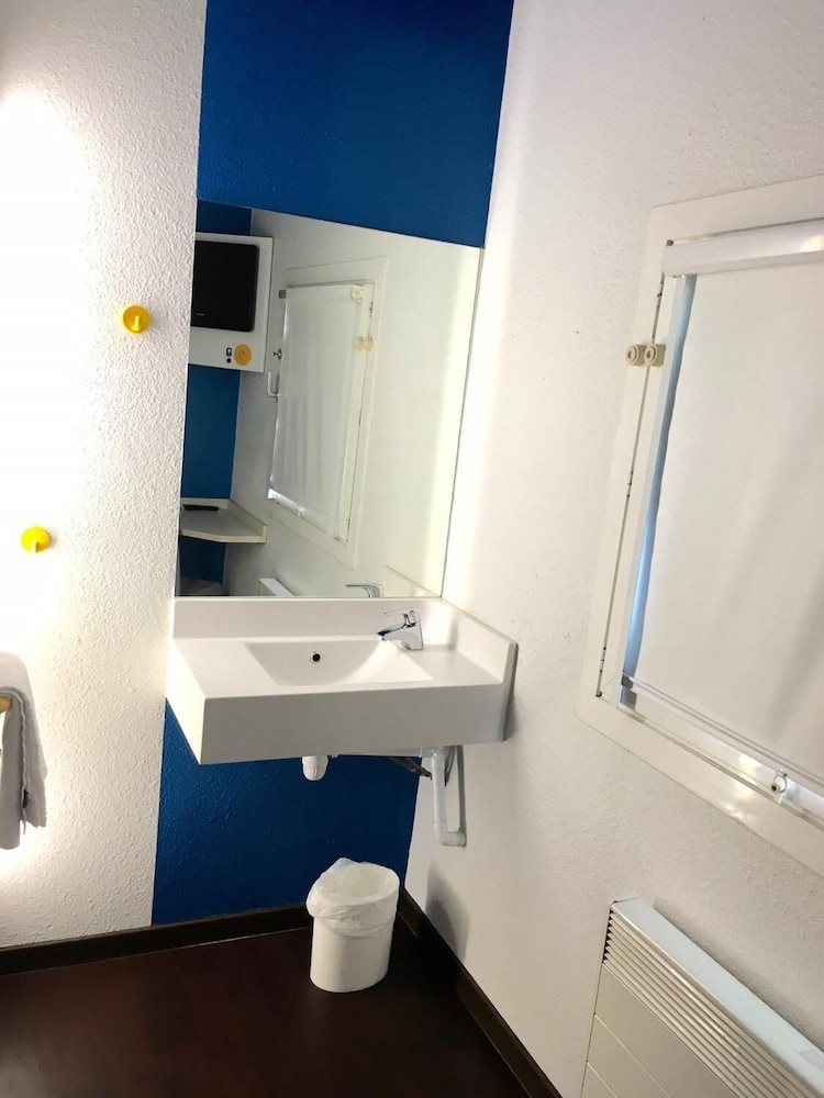 Room (Trio) photo 2
