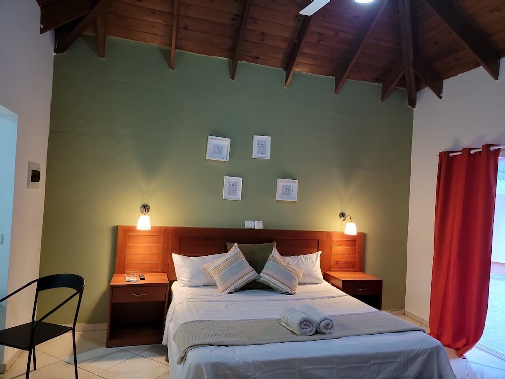 Deluxe Studio Suite photo 2