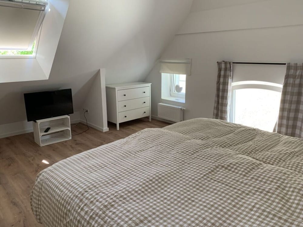 House photo 2