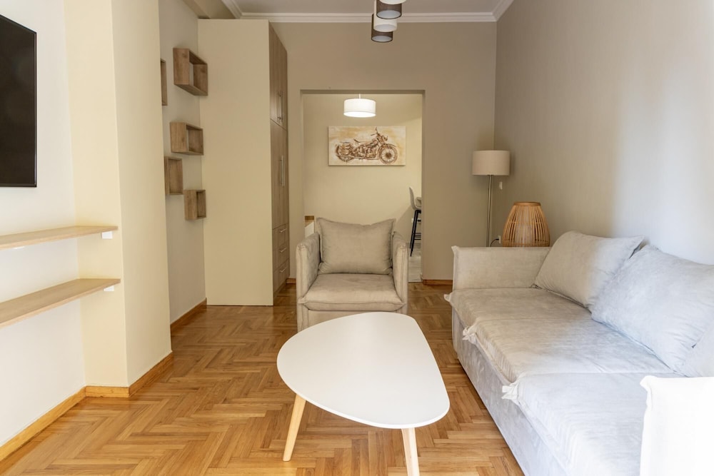 Apartment photo 1