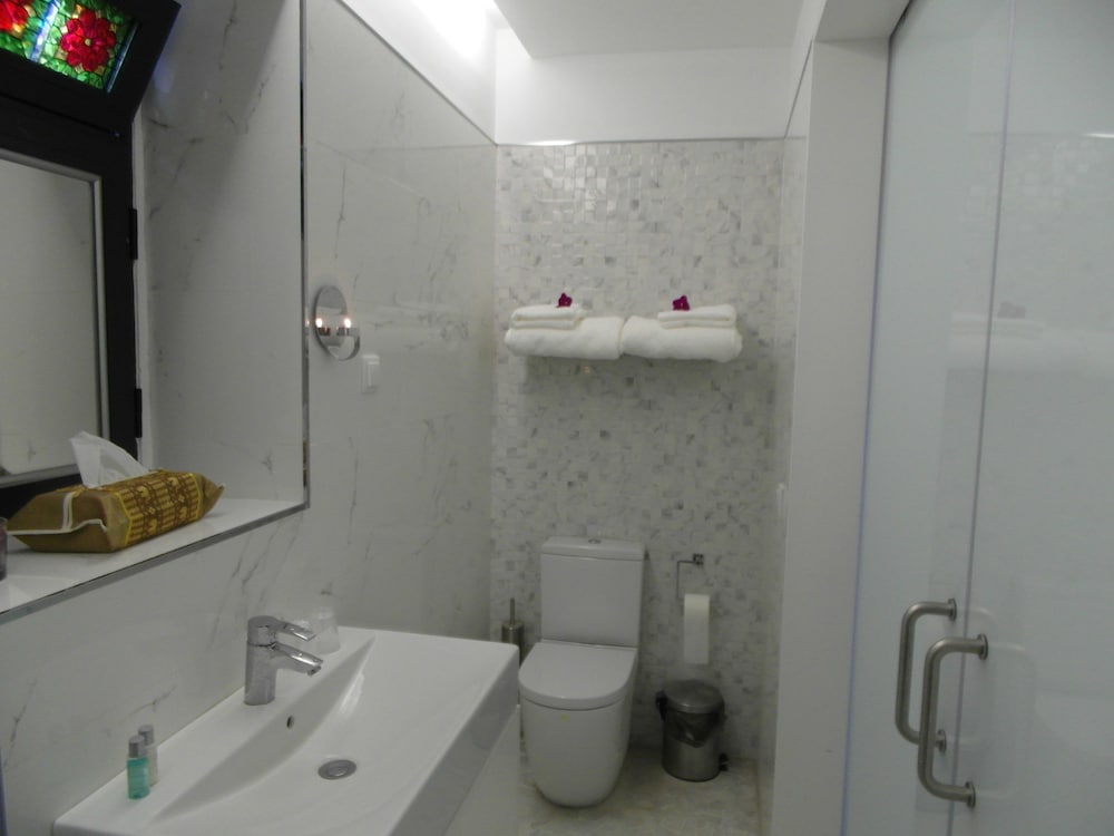 Honeymoon Double Room, Bathtub photo 3