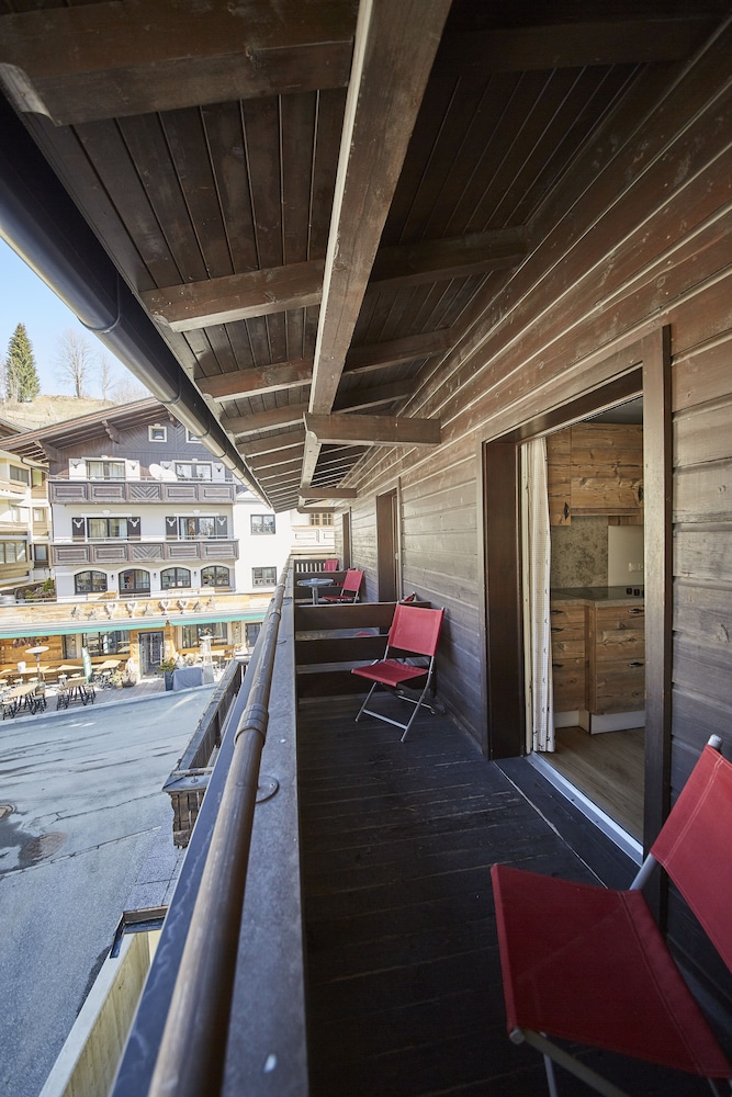 Apartment (Top 3) photo 3