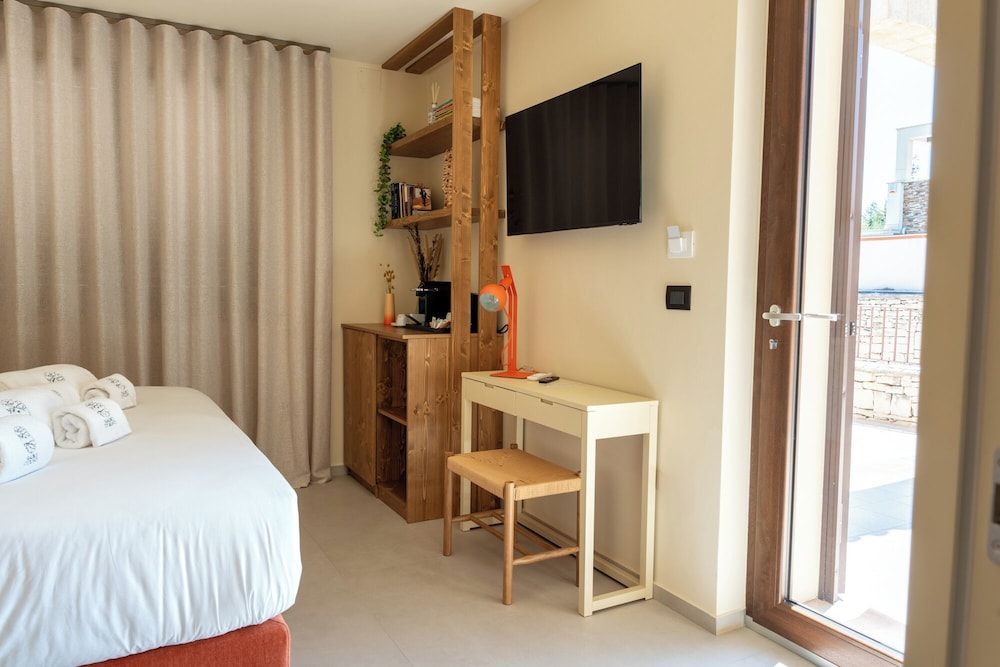 Deluxe Double Room photo 2