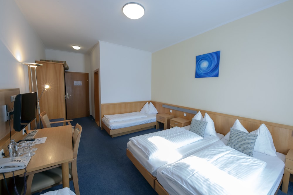 Triple Room photo 2