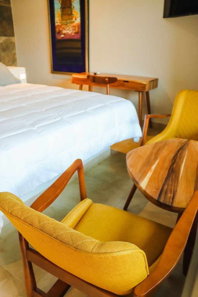Standard Room - Photo 24