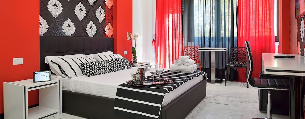 Deluxe Double Room, Private Bathroom, City View photo 2