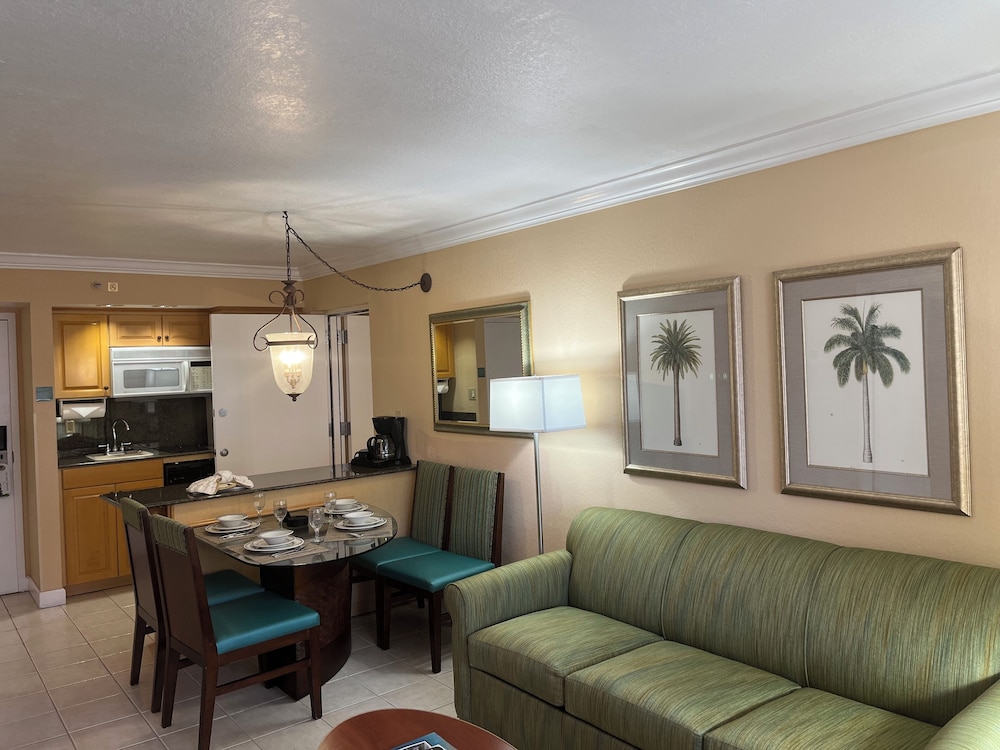 Deluxe Suite, 1 Bedroom, Ocean View - Photo 6