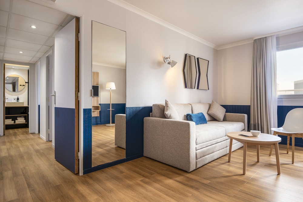Apartment, Multiple Beds - Photo 2