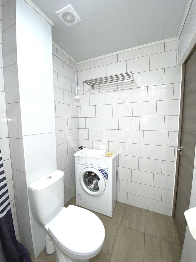 Classic Studio, 1 Queen Bed, Balcony (№1) photo 3