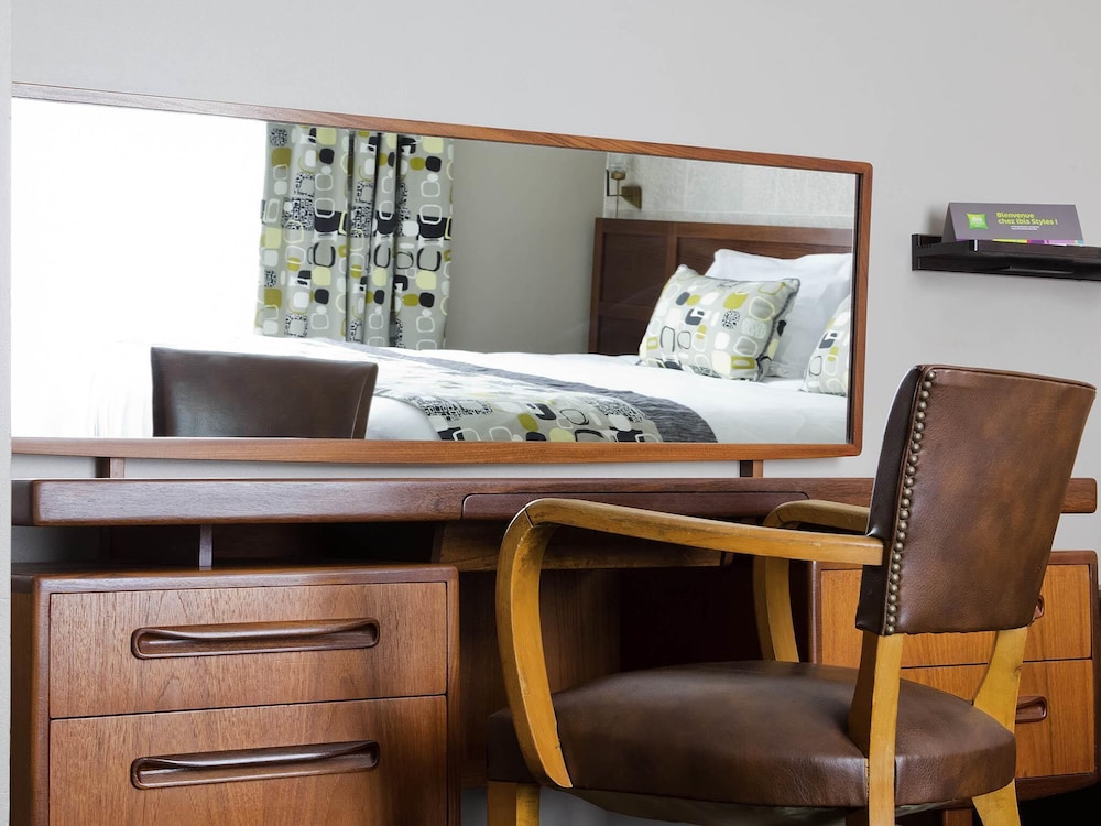 Standard Suite, 1 Double Bed with Sofa bed photo 2