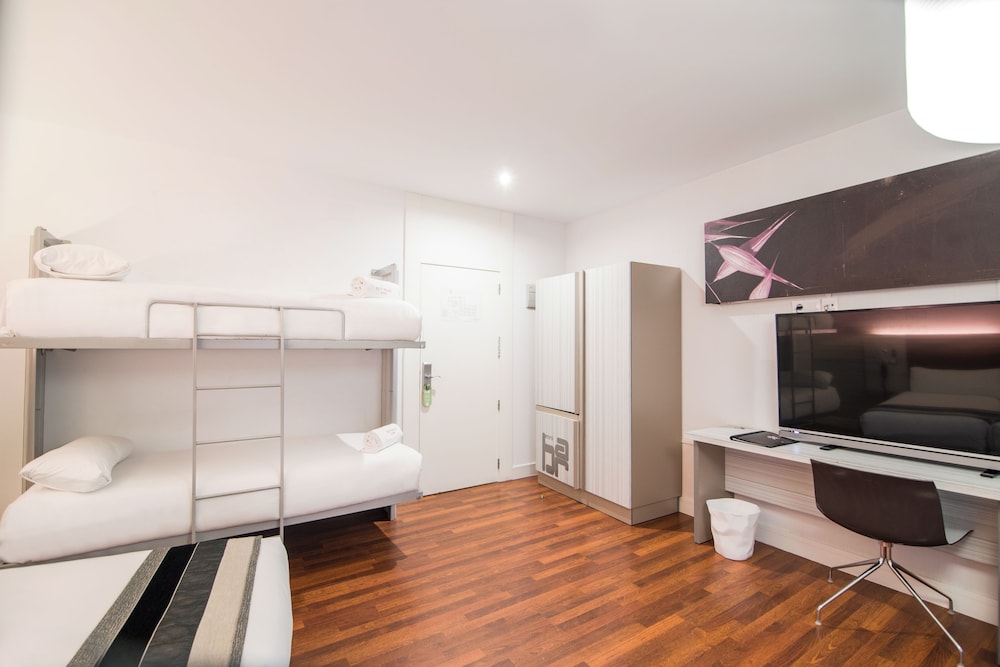 Quadruple Room photo 3
