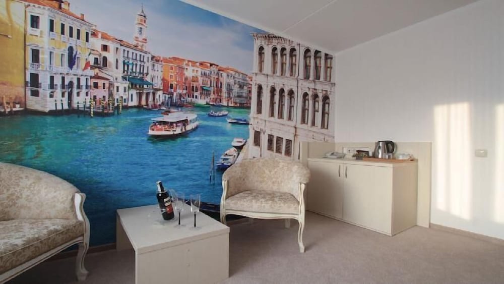 Superior Suite, Multiple Beds, Non Smoking, City View photo 1