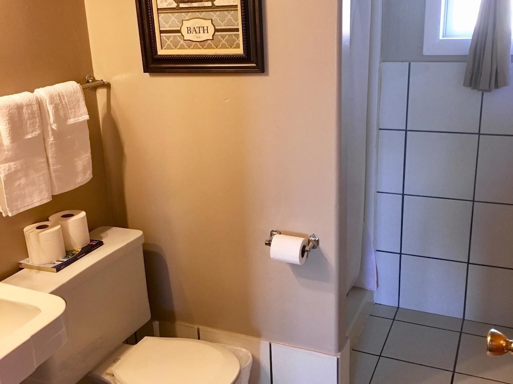 Standard Double Room, Private Bathroom (Two) photo 3