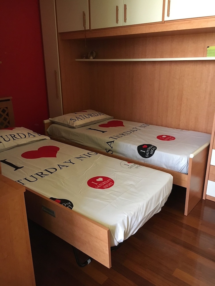 Basic Double Or Twin Room, Terrace photo 3