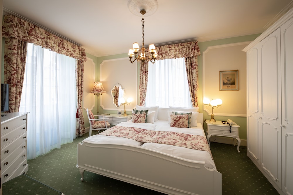 Suite, City View - Photo 4