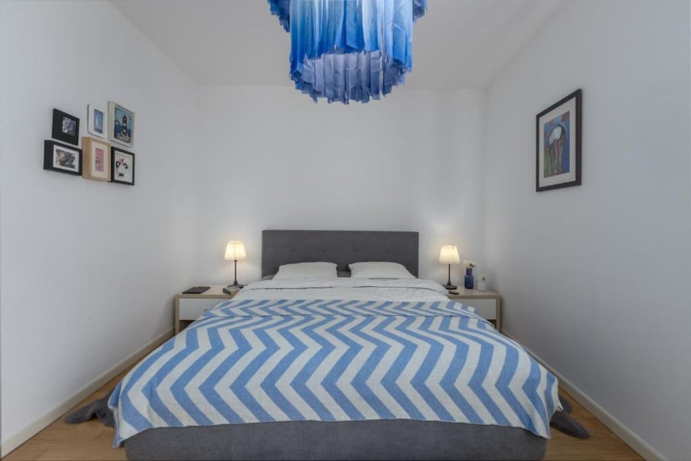Apartment (1 Bedroom)