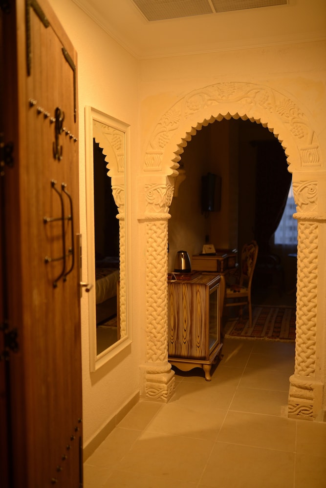 Standard Double or Twin Room - Photo 4