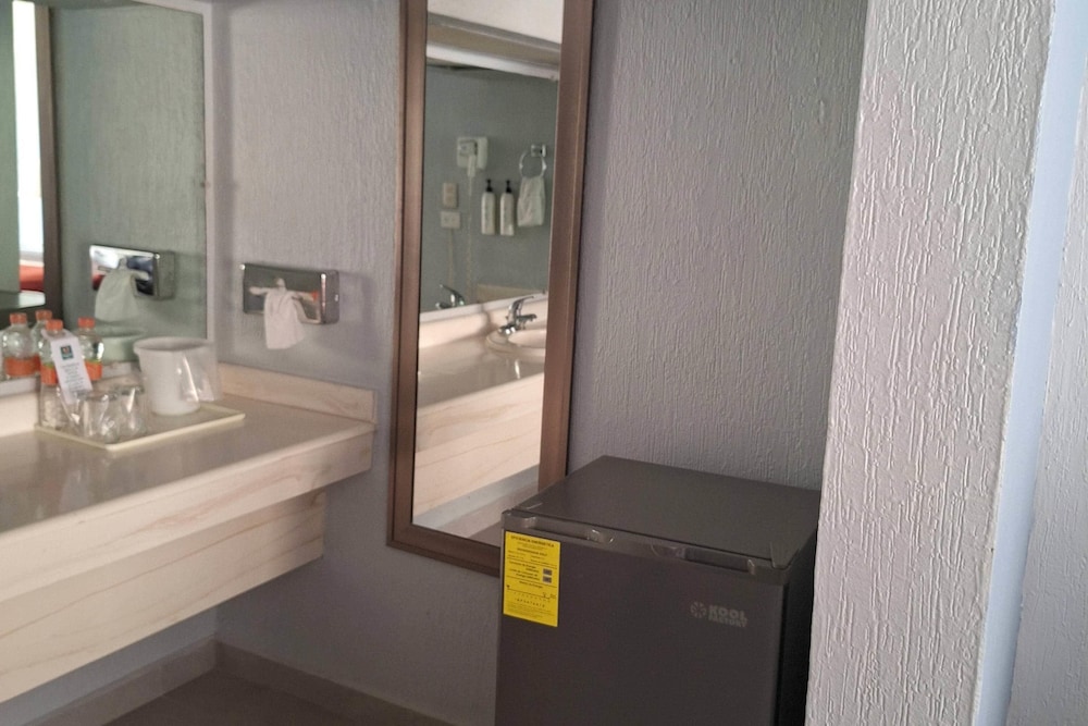 Superior Room, 2 Double Beds, Non Smoking - Photo 7