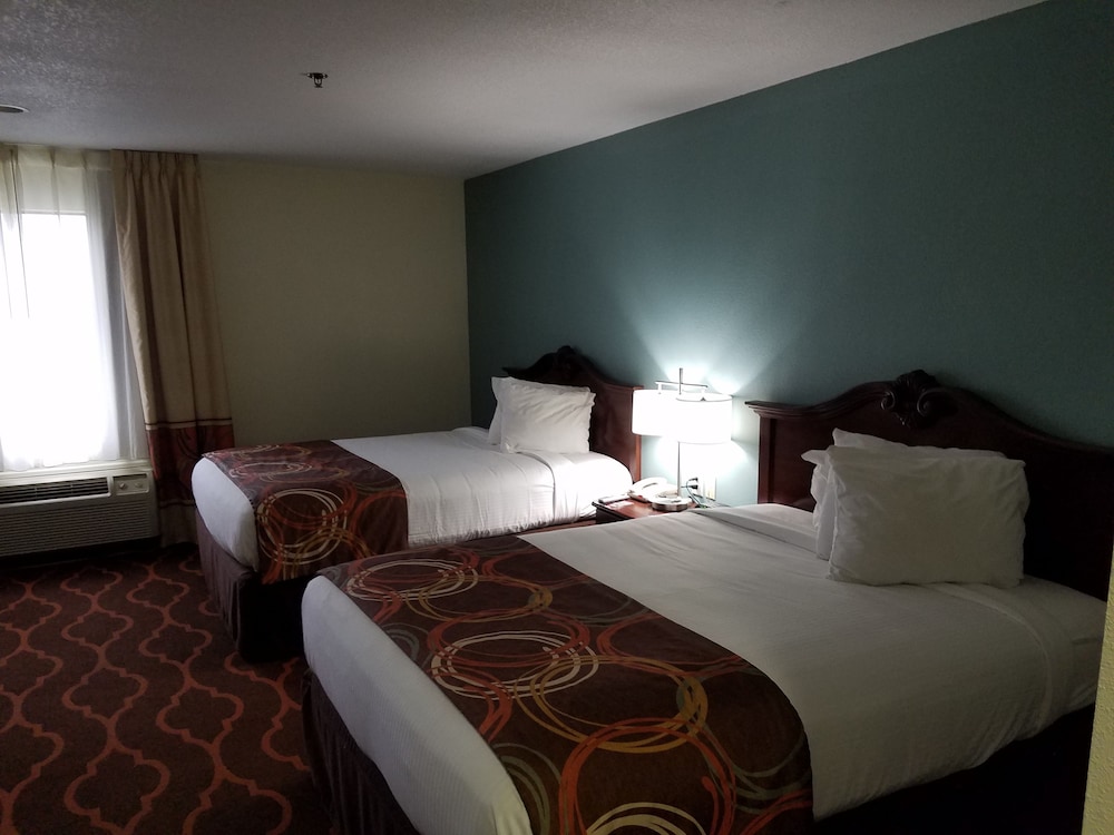 Room, 2 Queen Beds, Non Smoking - Photo 1