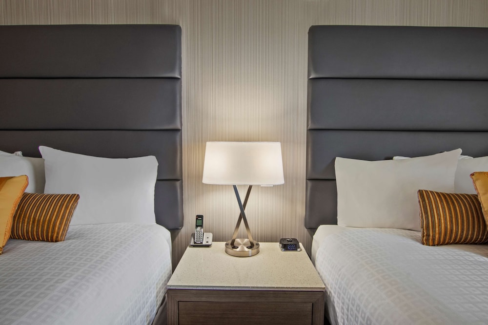 Elite Room, 2 Queen Beds, Non Smoking, Refrigerator & Microwave - Photo 1