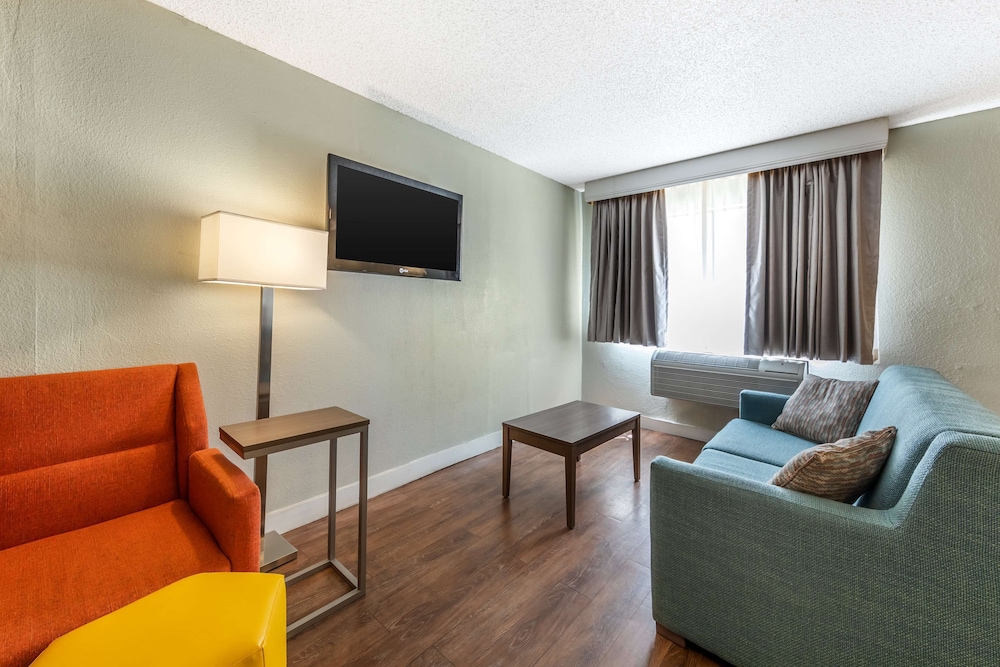 Suite, Multiple Beds, Non Smoking, Kitchen (Full Kitchen) - Photo 3