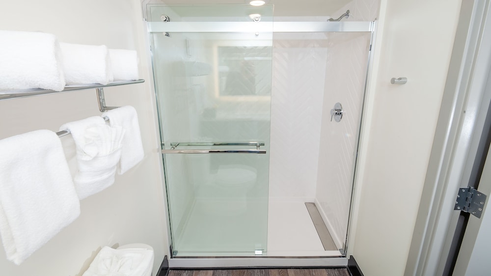 Standard Room, Assigned at Check-in - Photo 4