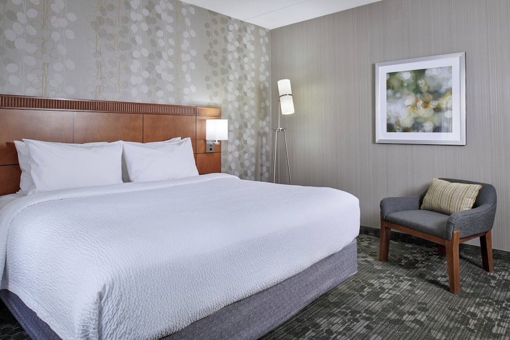 Suite, 1 Bedroom, Courtyard View (Mobility Accessible, Transfer Shower) photo 1
