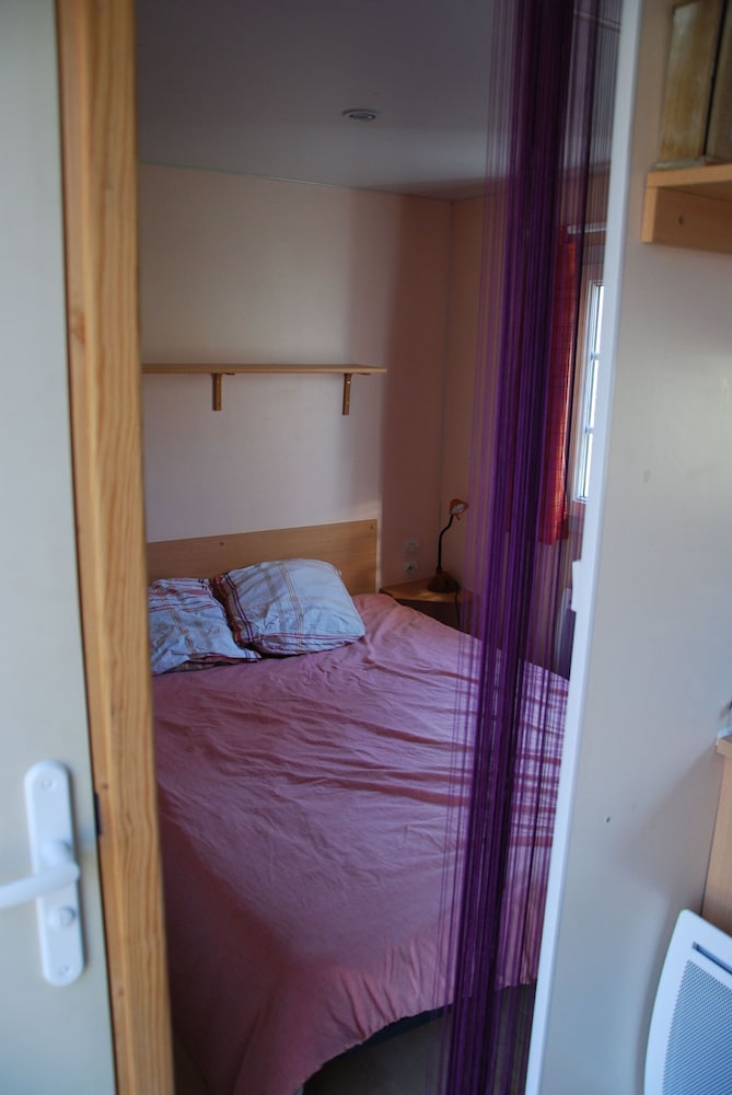 Bungalow (Les Jumatres) photo 1