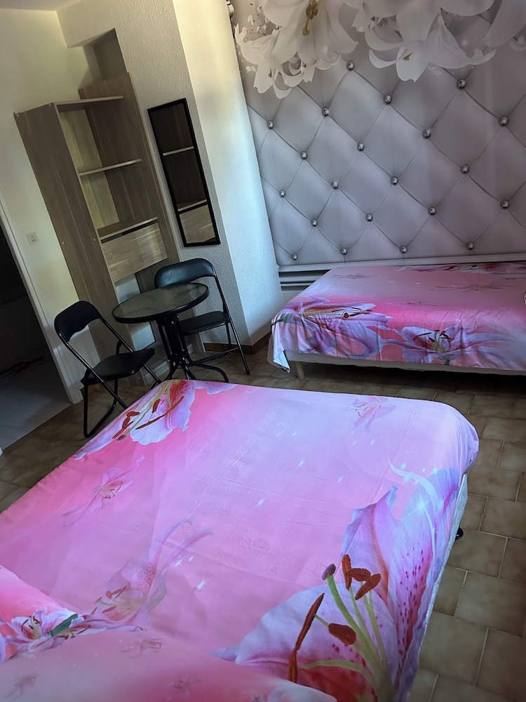 Junior Triple Room, Garden View