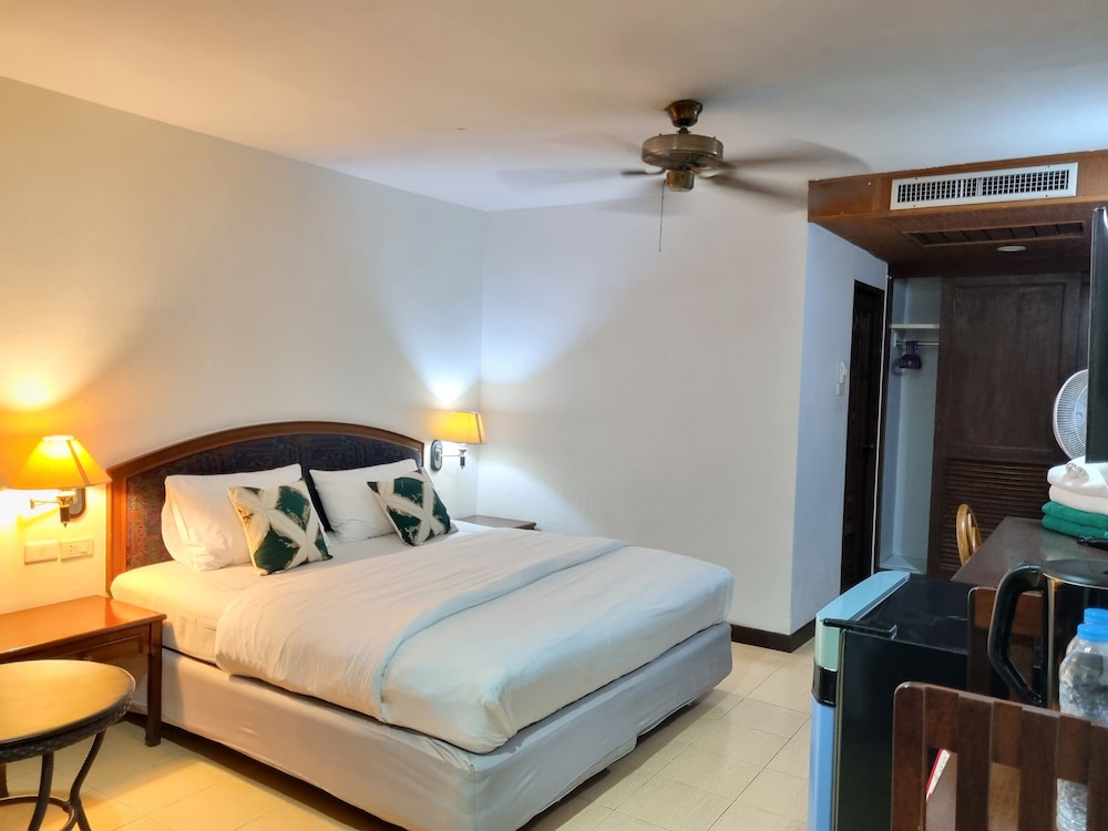 Deluxe Room, Garden View