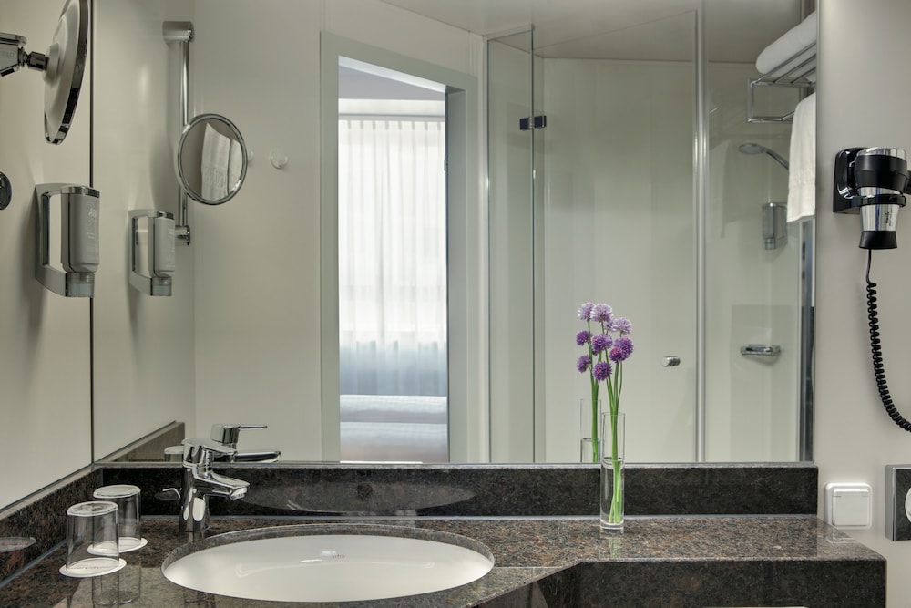 Standard Twin Room - Photo 2