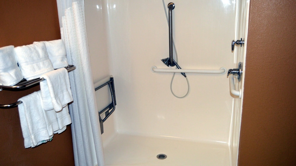 Standard Room, 2 Queen Beds, Accessible (Mobility, Accessible Tub) photo 1