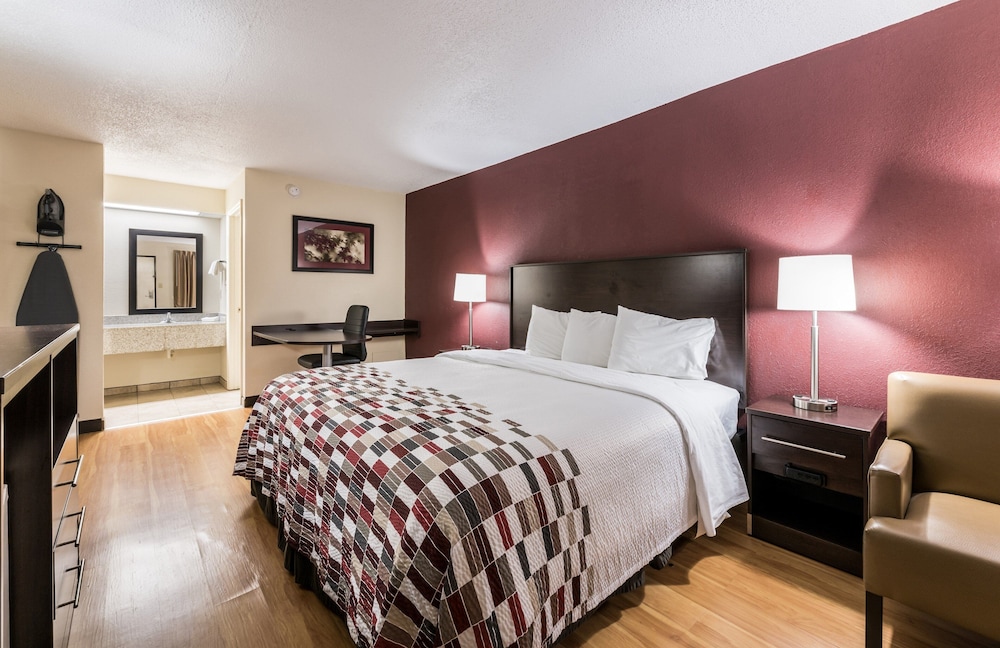 Superior Room, 1 King Bed, Non Smoking photo 1