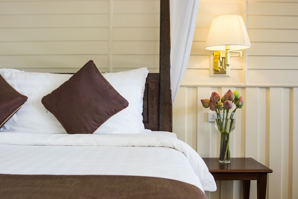 Deluxe Room - Photo 5