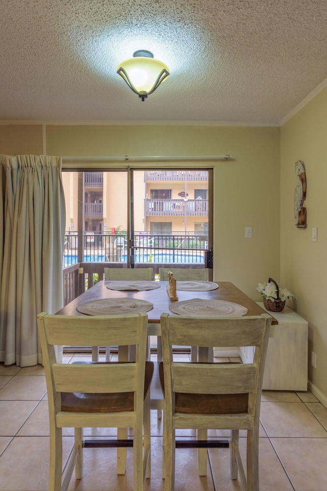Superior Condo, 1 Bedroom, Pool View, Poolside, photo 6