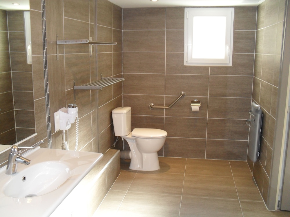 Comfort Triple Room, 1 Bedroom, Accessible, Ground Floor photo 3