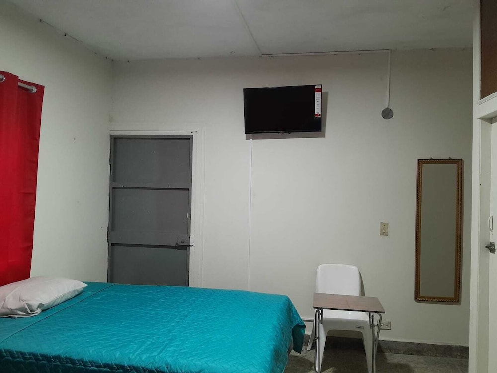 Economy Room photo 1
