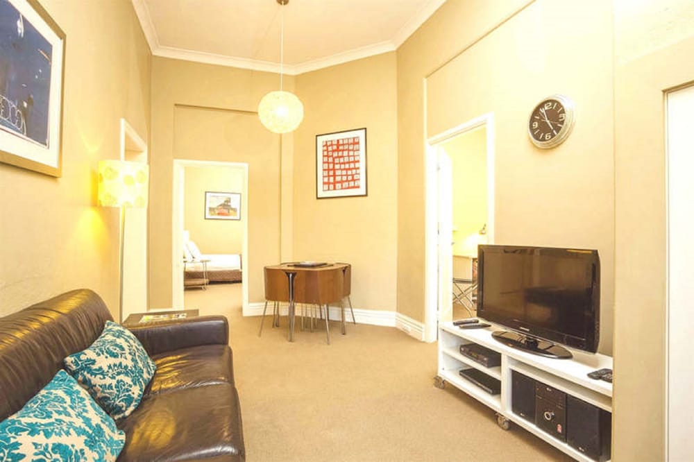 Deluxe Twin One Bedroom Apartment photo 3
