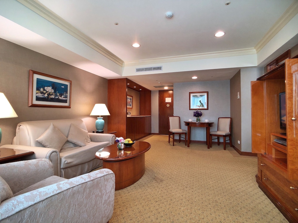 Deluxe Suite photo 2