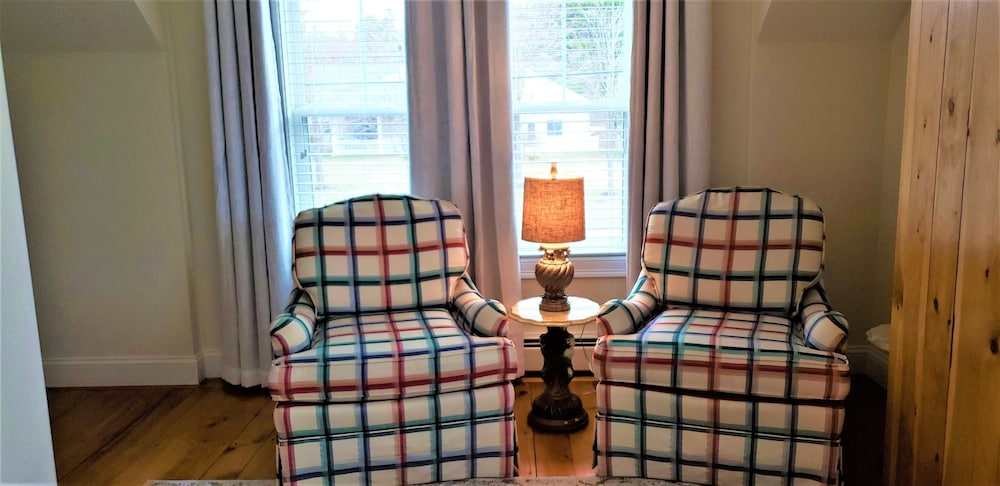 Kennebunkport Suite photo 1