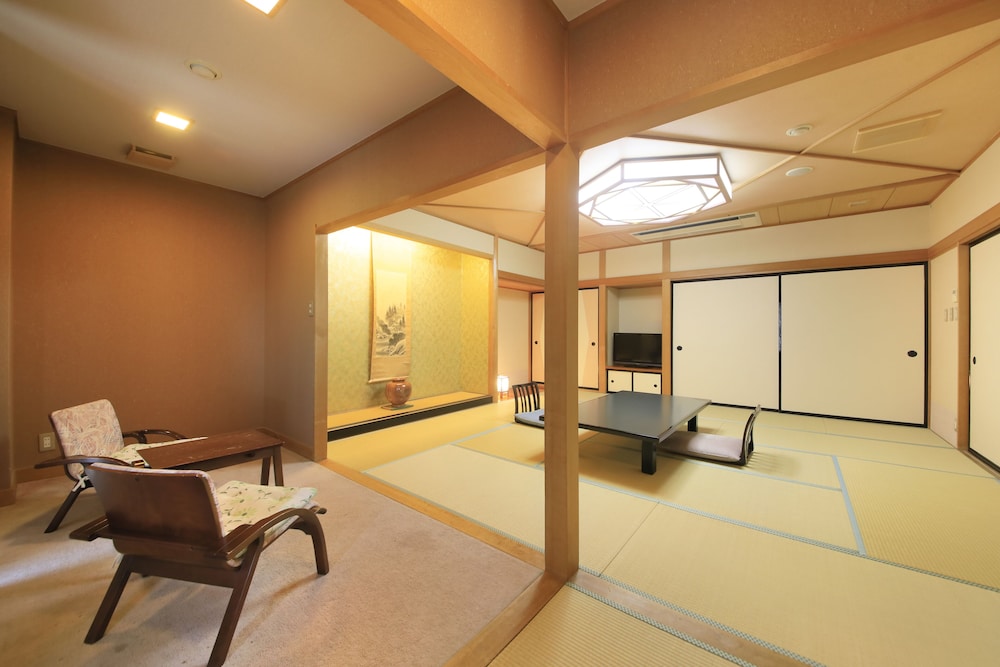 Japanese Style Room with Separate Sitting Area photo 3