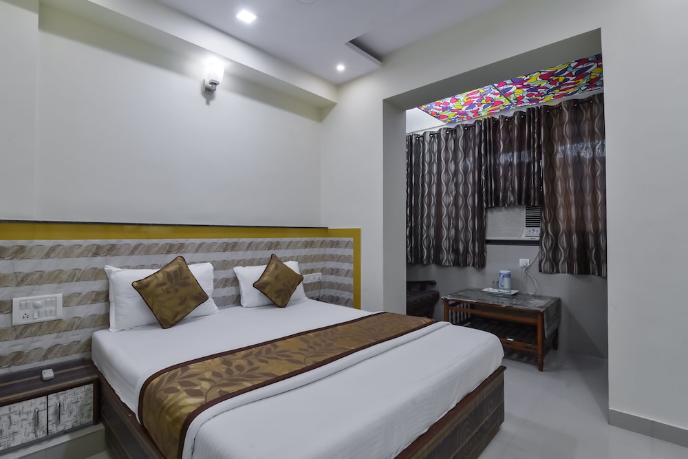 Suite Room - Photo 10