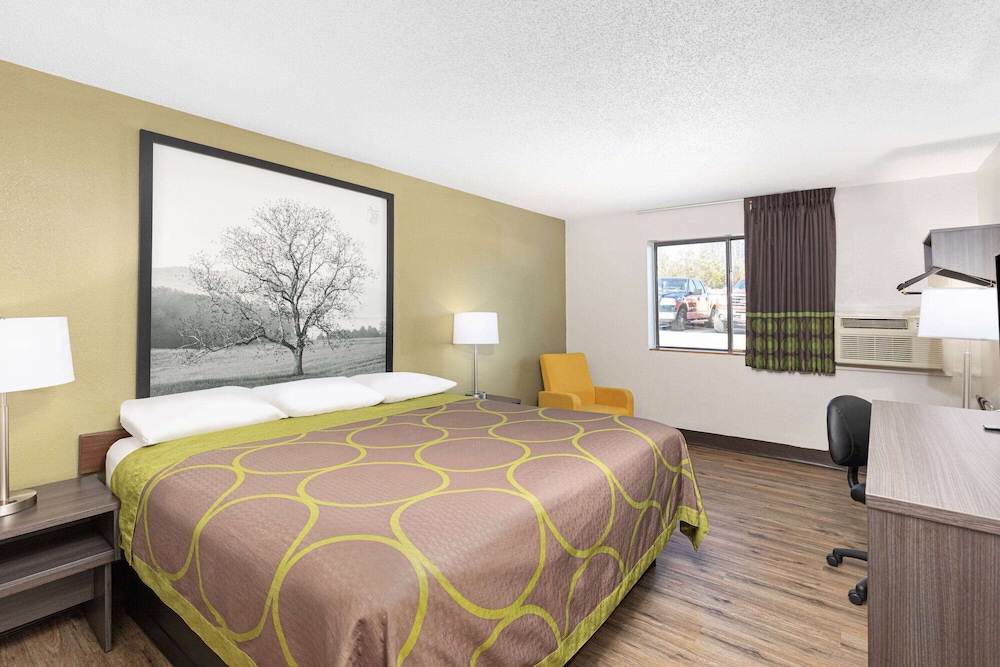 Room, 1 Queen Bed, Accessible - Photo 1