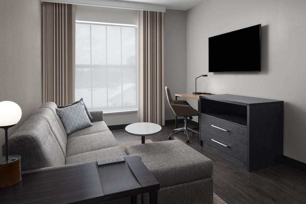 Studio Suite, 1 Bedroom - Photo 6
