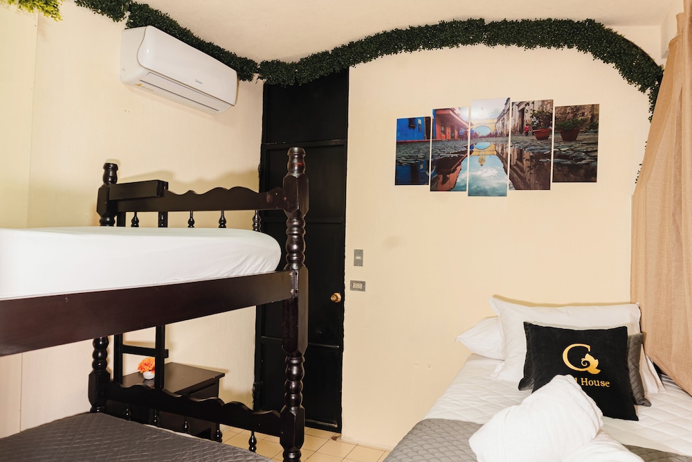 Basic Triple Room, 1 Bedroom photo 2